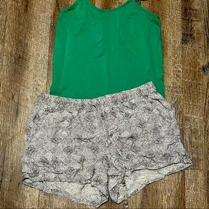 Old navy drawstring shorts
